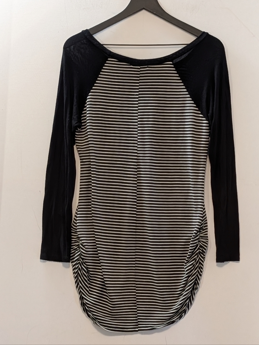 Sweet Pea USA Maternity Dress Med Striped Black Sleeve Ruched Knit Pregnancy - Picture 4 of 5